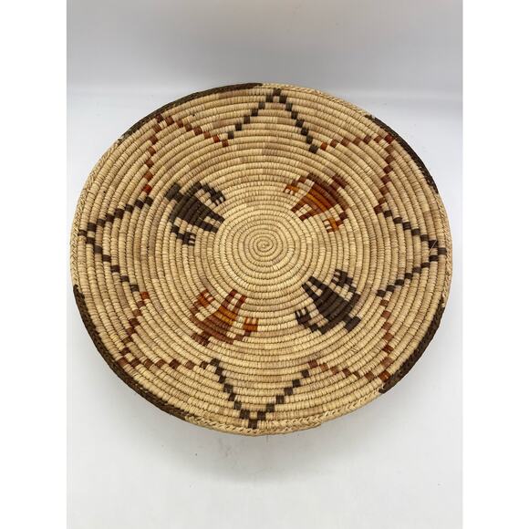 Large Woven Basket 15” Wide 4 People